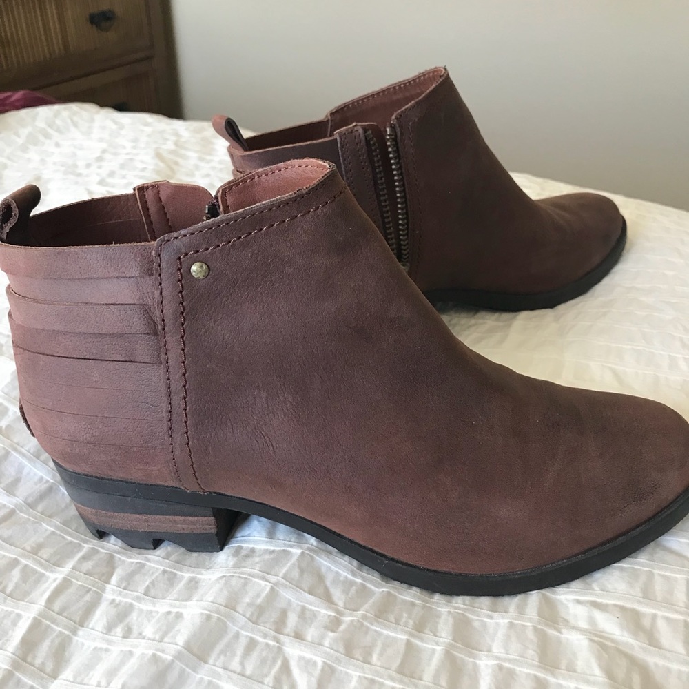 Sorel Lolla Bootie, sz 9, brown